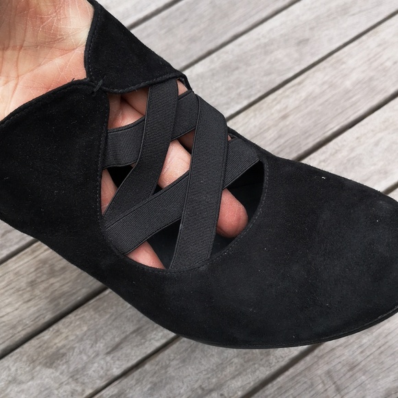 Donald J Pliner suede strappy heels - Picture 8 of 16